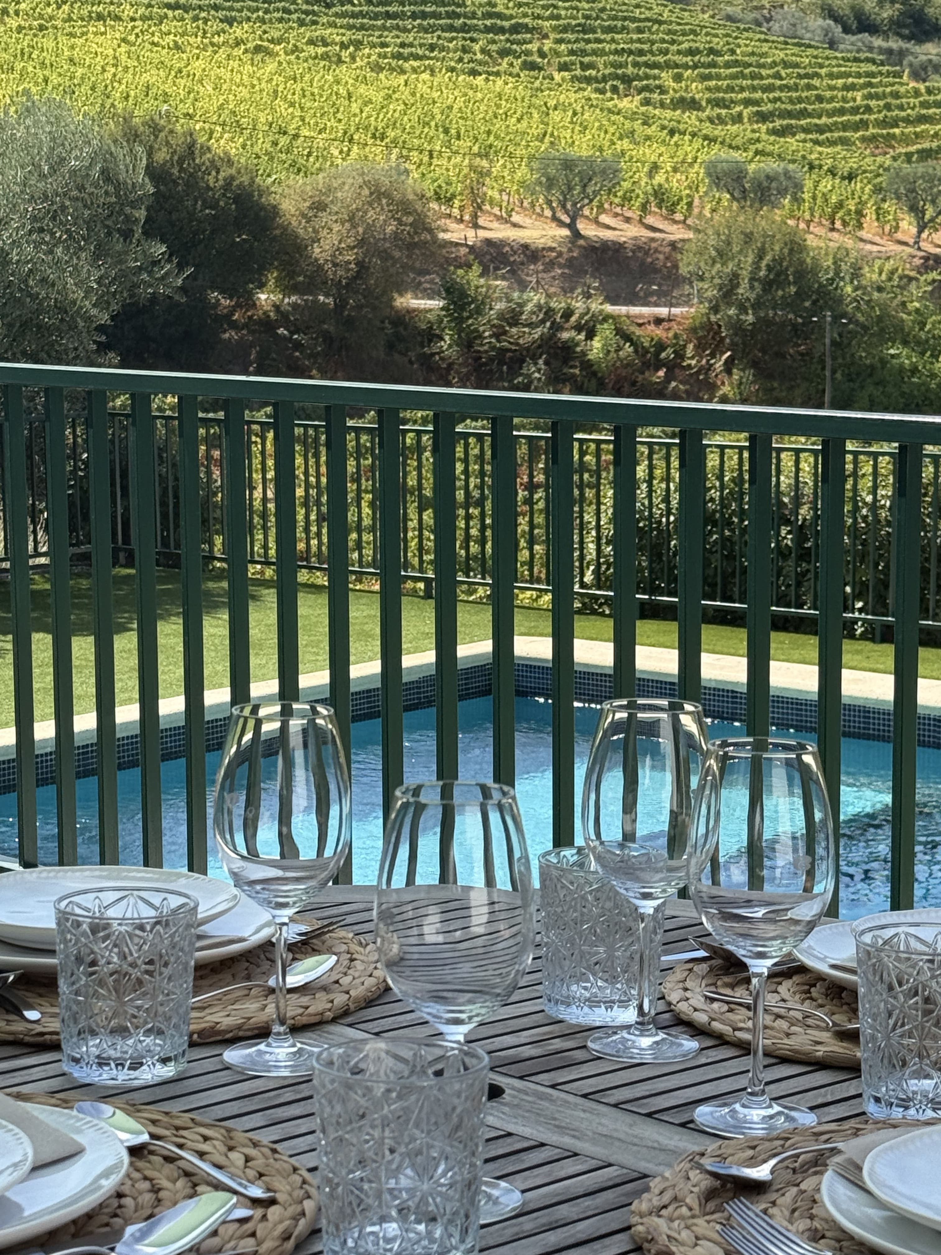 The Quinta dos Novais wines are absolutely exceptional. The depth of flavor and the perfect balance make every sip a journey.